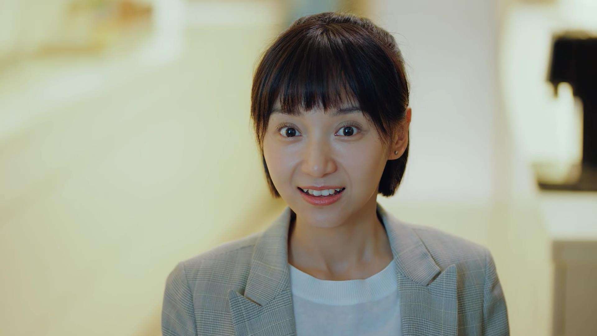 开云体育平台-巴西骑手莎拉·莫拉在巴黎奥运会障碍赛中获得第十二名,展现坚韧精神。