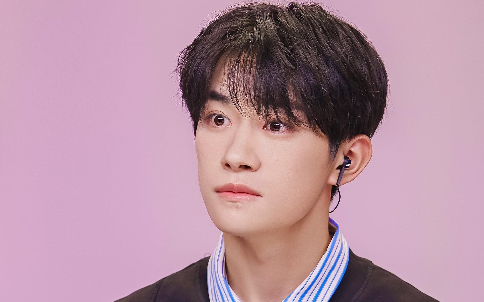 开云体育APP-武汉瑜伽节吸引众多瑜伽爱好者参与，武汉瑜伽馆口碑排名