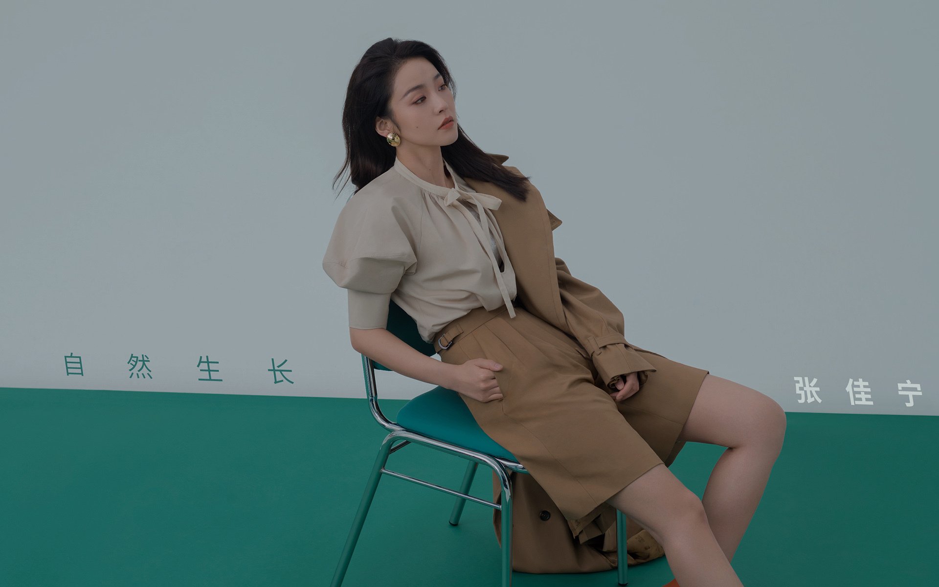 开云-各路豪强在赛场上搏杀，展现出强大竞技实力，各路豪杰各显其能